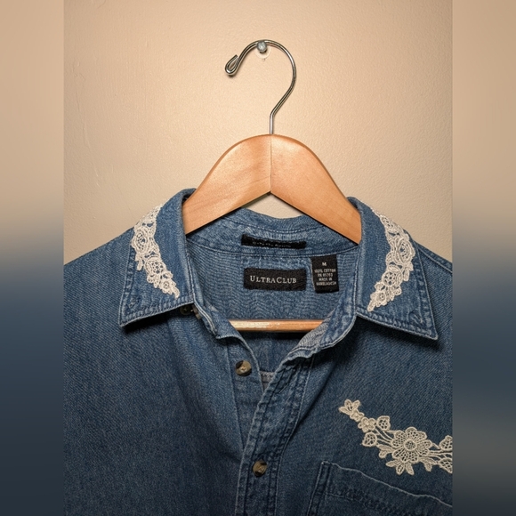 Blue‎ Denim Shirt with Lace embroidery Size M - Picture 5 of 6